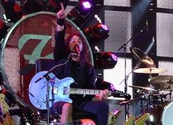 Enlace a Foo Fighters tocan 'Under Pressure' con el batería de Queen y el bajista de Led Zeppelin