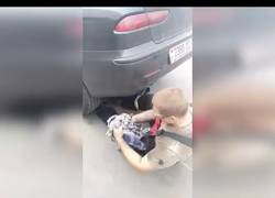 Enlace a ¿Para qué necesitas un mecánico si tienes a este hombre?