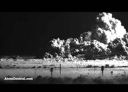 Enlace a Así serían los efectos especiales de la bomba atómica de 1953