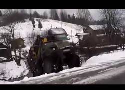 Enlace a Las carreteras nevadas en Rusia están imposibles