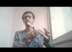 Enlace a Beatbox + una flauta = Este egipcio haciendo una intro de Juego de Tronos muy épica