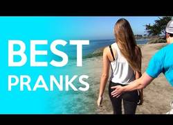 Enlace a Las mejores bromas de Whatever por sus 3.000.000 de suscriptores [inglés]