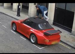Enlace a Empezar a robar no es fácil y menos si tu primera víctima es un Porsche