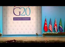 Enlace a Y representando al país de los gatos en el G20...