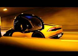 Enlace a Estos dos cochazos se pican en un túnel: Lamborghini Huracan vs Mercedes GT-S