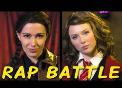 Enlace a Hermione Granger y Katniss Everdeen se retan en una batalla de rap [spoilers] [inglés]