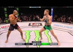 Enlace a El increíble KO de McGregor a Aldo en 13 segundos en la UFC