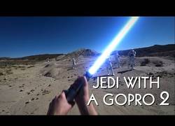 Enlace a Alucinante batalla de este jedi contra el lado oscuro grabado desde una GoPro