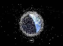 Enlace a Vas alucinar con todos los desechos espaciales que orbitan la Tierra