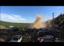 Enlace a Locura en el Dakar, 12 heridos por este accidente