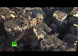 Enlace a Vista de drone de Homs en Siria. El esqueleto de lo que hace tiempo fue una ciudad