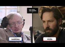 Enlace a Paul Rudd vs Stephen Hawking en una partida de ajedrez cuántico. ¿Quién ganará?