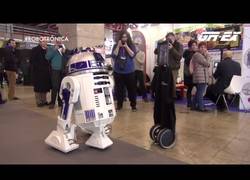 Enlace a ¿Aún no conoces estos robots? Pronto compartirán con nosotros nuestro día a día