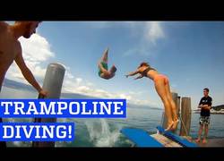 Enlace a El trampolín que todo el mundo quiere probar para hacer sus piruetas