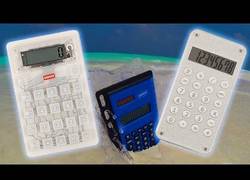 Enlace a El mejor unboxing de calculadoras del mundo (Inglés)