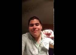 Enlace a ¿Te acuerdas de Edgar, el niño que le lanzaron al agua? ¡Ya han pasado 10 años y así está!