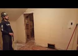 Enlace a Cuando estás aburrido en el trabajo haces locuras como esta