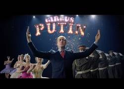 Enlace a Comediante esloveno realiza un vídeo parodiando a Vladimir Putin