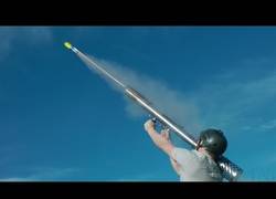 Enlace a Este inventor británico ha creado un lanza cohetes de fuegos artificiales que vas a quererlo