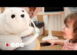 Enlace a ¡El bebé foca robot de Los Simpson es real!