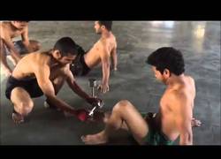 Enlace a Este entrenamiento de Muay Thai parece muy duro