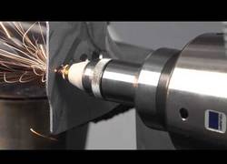 Enlace a Cortadora láser de 5 ejes. Simplemente es LA PERFECCIÓN