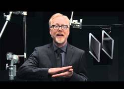 Enlace a Así funciona el vidrio flexible de tus dispositivos móviles (Parte 2) [Inglés]