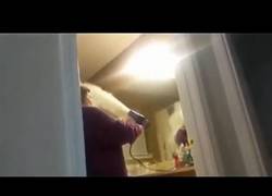 Enlace a No es buena idea meter polvos en un secador...