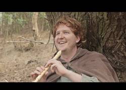 Enlace a El Hobbit tocada con la flauta