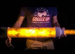Enlace a Así se ve a 20.000 fps la espectacular explosión de un bazooka