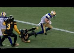 Enlace a Una jugada muy épica sin mirar