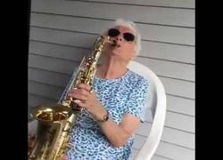 Enlace a Este chico y su abuela son los mejores amigos que jamás habrás visto [Inglés]