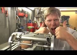 Enlace a ¡Este tío recrea las armas robóticas de las peliculas!