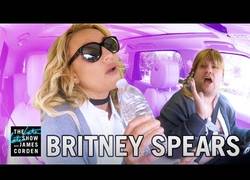 Enlace a Britney Spears sorprende subiéndose al coche de James Corden [Inglés]