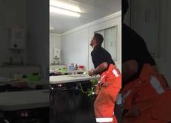 Enlace a La mejor imitación de un Velociraptor que vas a ver en tu vida