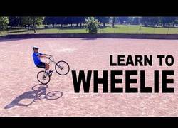 Enlace a Aprender a ir con una rueda en bici no es fácil pero con práctica lo consigues