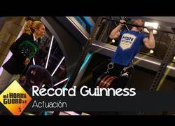 Enlace a David Marchante bate el récord mundial a la dominada más pesada (96,85 kg)