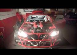 Enlace a Montando el motor de un Ferrari 458 Italia en un Toyota GT86