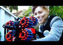 Enlace a La guerra más nerf ha llegado entre Hillary Clinton y Donald Trump