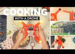 Enlace a Cocinando una deliciosa cena con un drone
