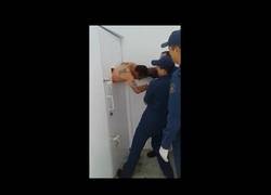 Enlace a Cuando quieres escapar por la puerta... y todo sale mal
