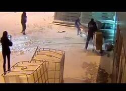 Enlace a Un loco entró al aeropuerto de Kazan y se recorrió todo el recinto sin que nadie pudiese pararlo