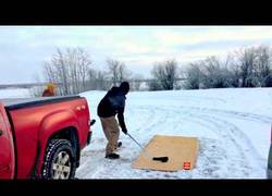 Enlace a Cuando combinas tiro al plato con hockey