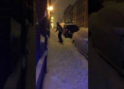 Enlace a Lección con la nieve: no hagas el tonto en la ciudad