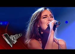 Enlace a Ella es Clara Hurtado, participa en The Voice UK y lo está petando máximo
