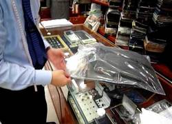 Enlace a La genial forma e infalible para llevar tu traje en una maleta y que no se arrugue