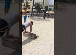 Enlace a La competencia que hay en la playa para hacer ejercicio