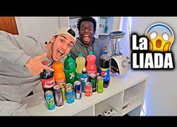 Enlace a Mezclan todos los refrescos que hay en el mercado y este es el resultado