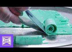 Enlace a Esta es la elaboración de estos sabrosos helados enrollados