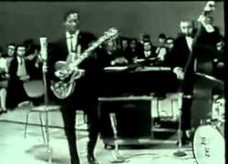 Enlace a Muere a los 90 años Chuck Berry uno de los pioneros del rock and roll